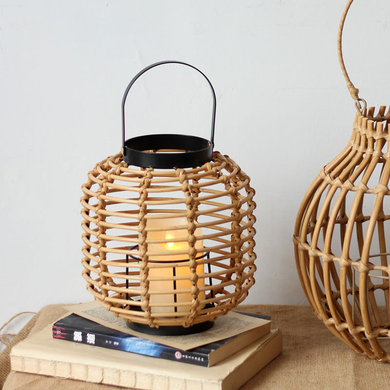 Handcrafted rattan lamp Kalsten