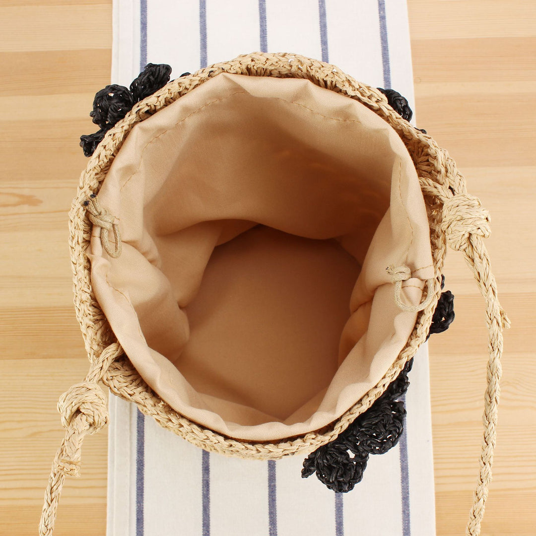 Handbag Made From Hand-Knotted Natural Material with Floral Appliqué Kalsten