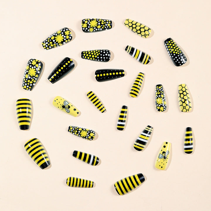 Bee-Inspired Acrylic Nail Art Kalsten