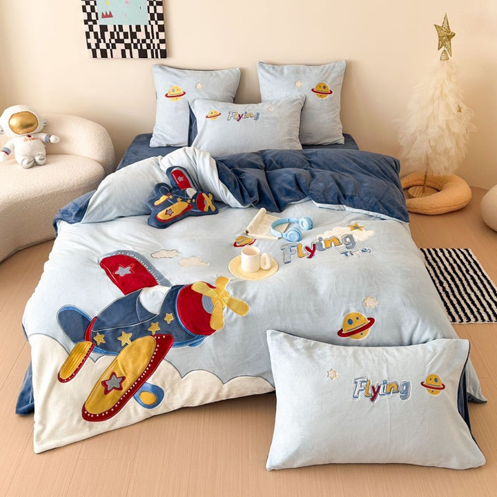 Cozy reversible bedding set with moon and bunny appliqué