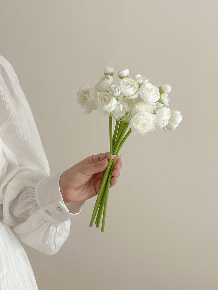 Lifelike Pink Rose Bouquet