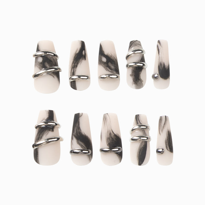 Trendy and creative artificial nails Kalsten