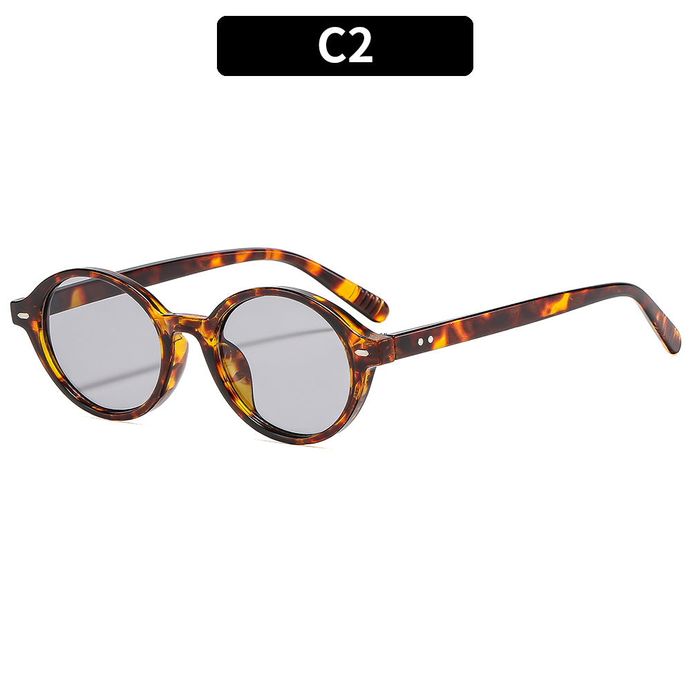 Retro-Inspired Circular Sunglasses