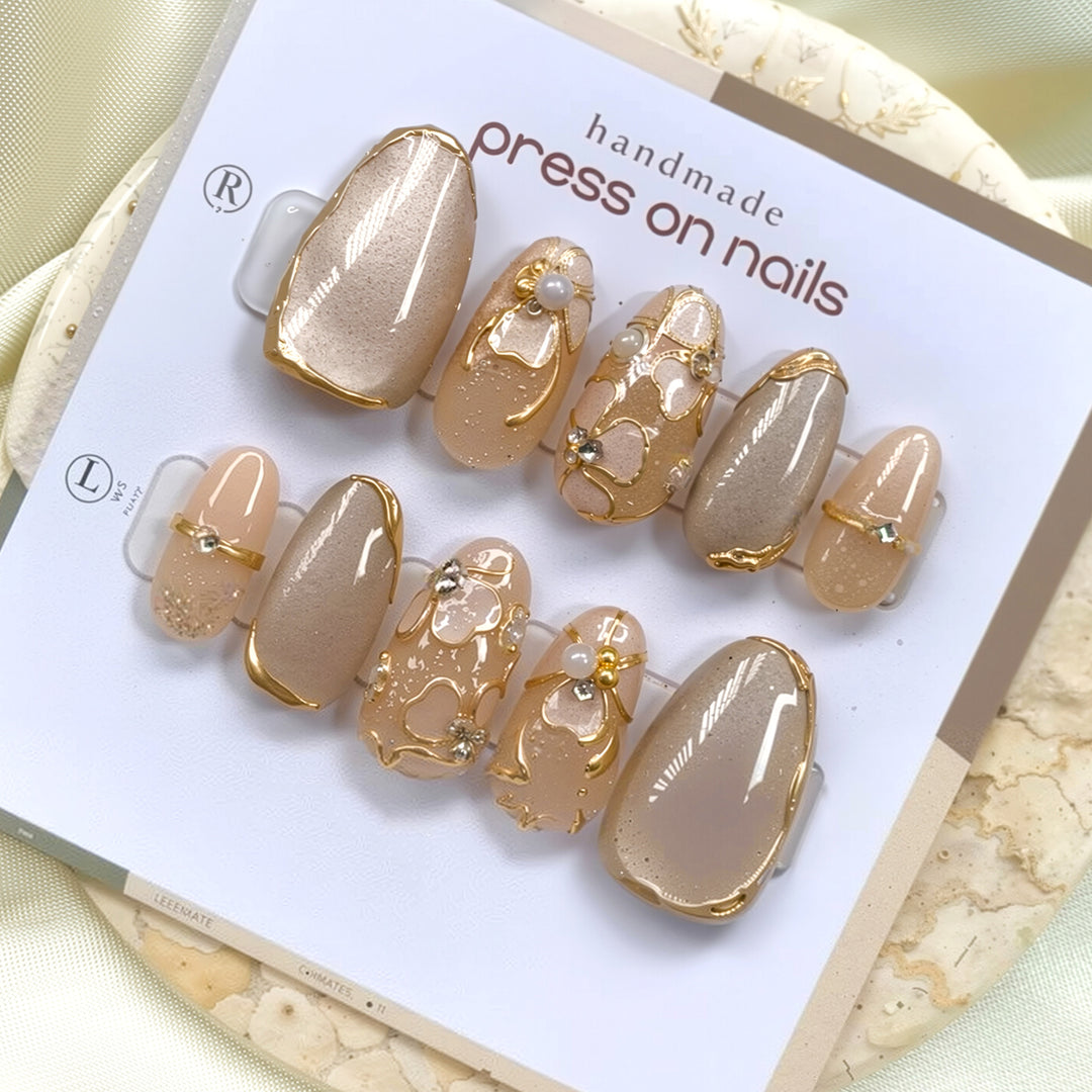 Handmade Decorative Press-On Nail Set with Pearl and Gold Accents