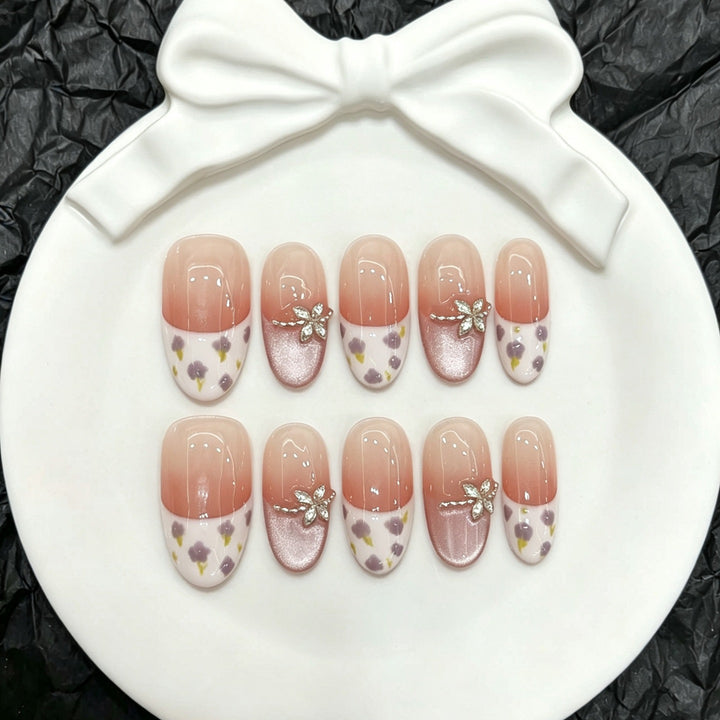 Artistic Floral Press-On Nail Art Set with Glittering Accents