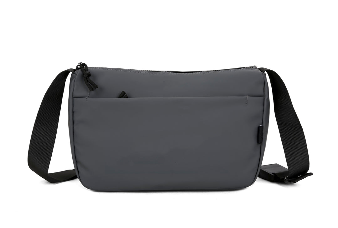 Shoulder bag with lightweight water-repellent material and adjustable shoulder strap Kalsten