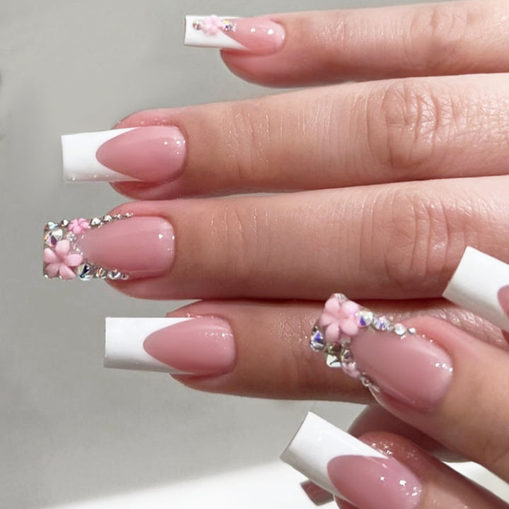 Decorative Press-On Nail Set with Elegant Accent Designs kalsten