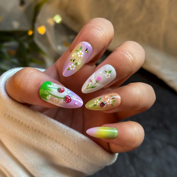 Artistic Floral-Themed Press-On Nails Kalsten