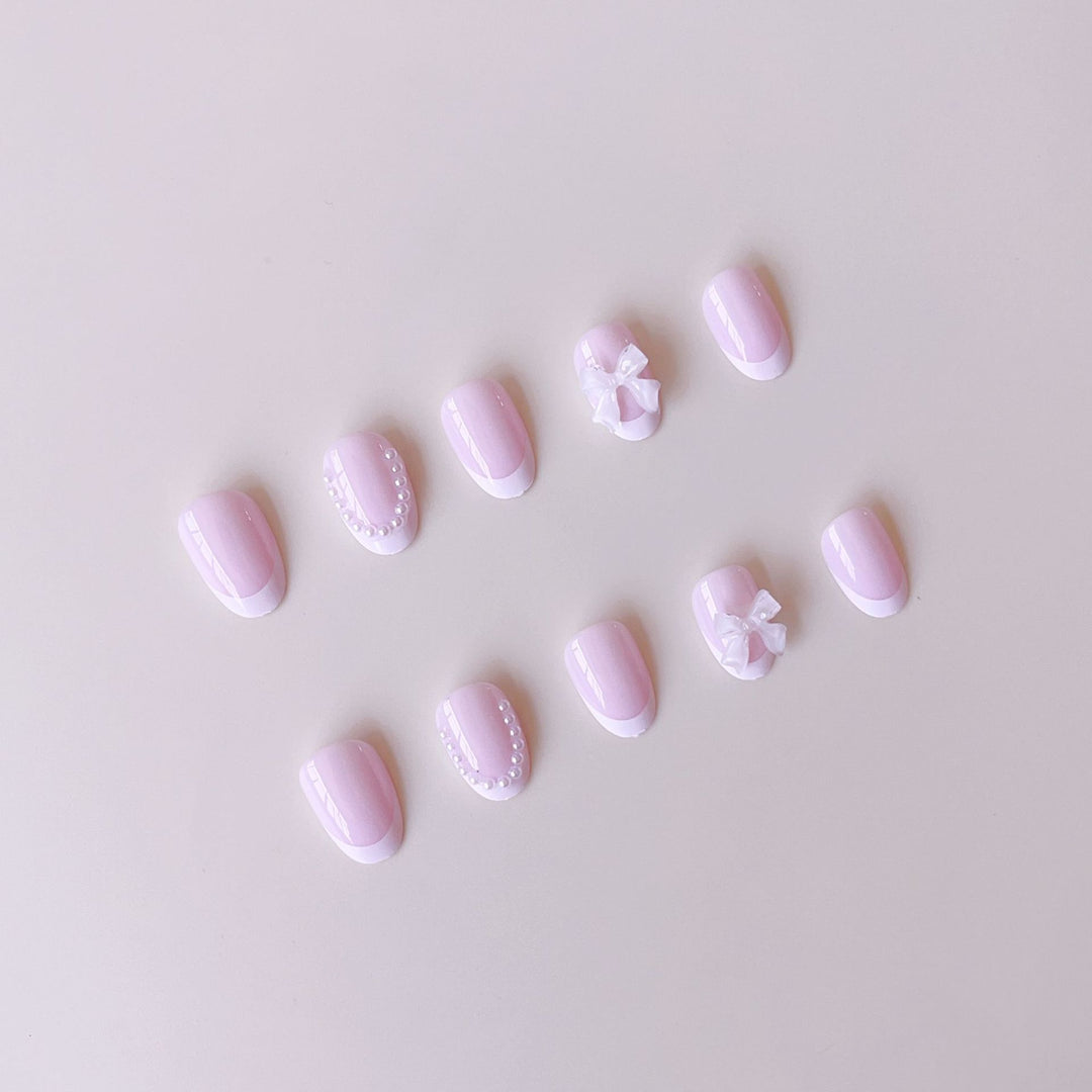 Artificial nail set with elegant 3D flower and lace accents Kalsten