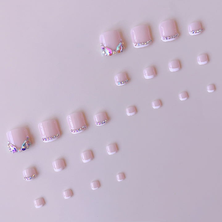 Fake Nail Set with Glittering Rhinestone Details and French Tip Kalsten