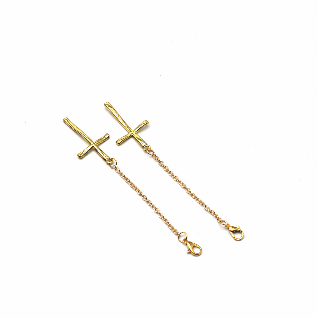 Elegant Cross-Design Chain Eyewear Holder Kalsten