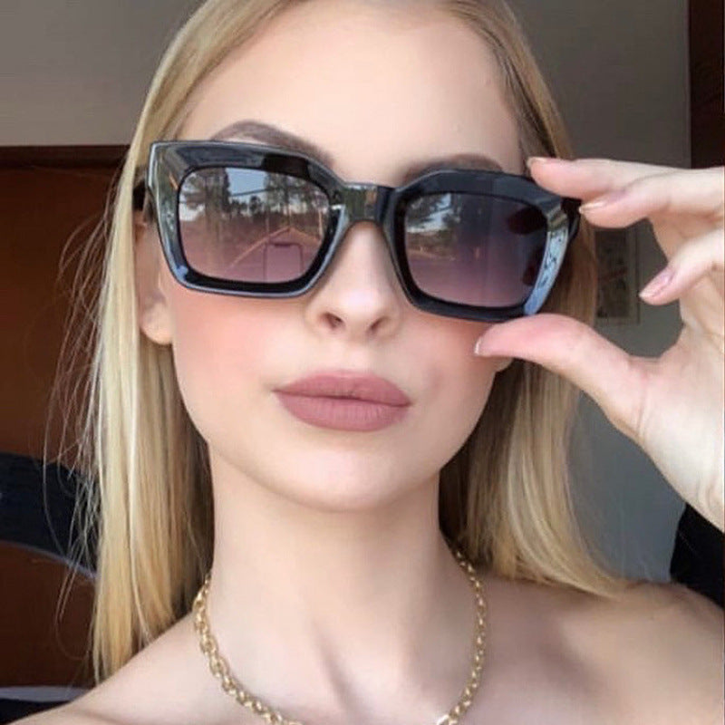 Women's fashionable square sunglasses with narrow frame Kalsten