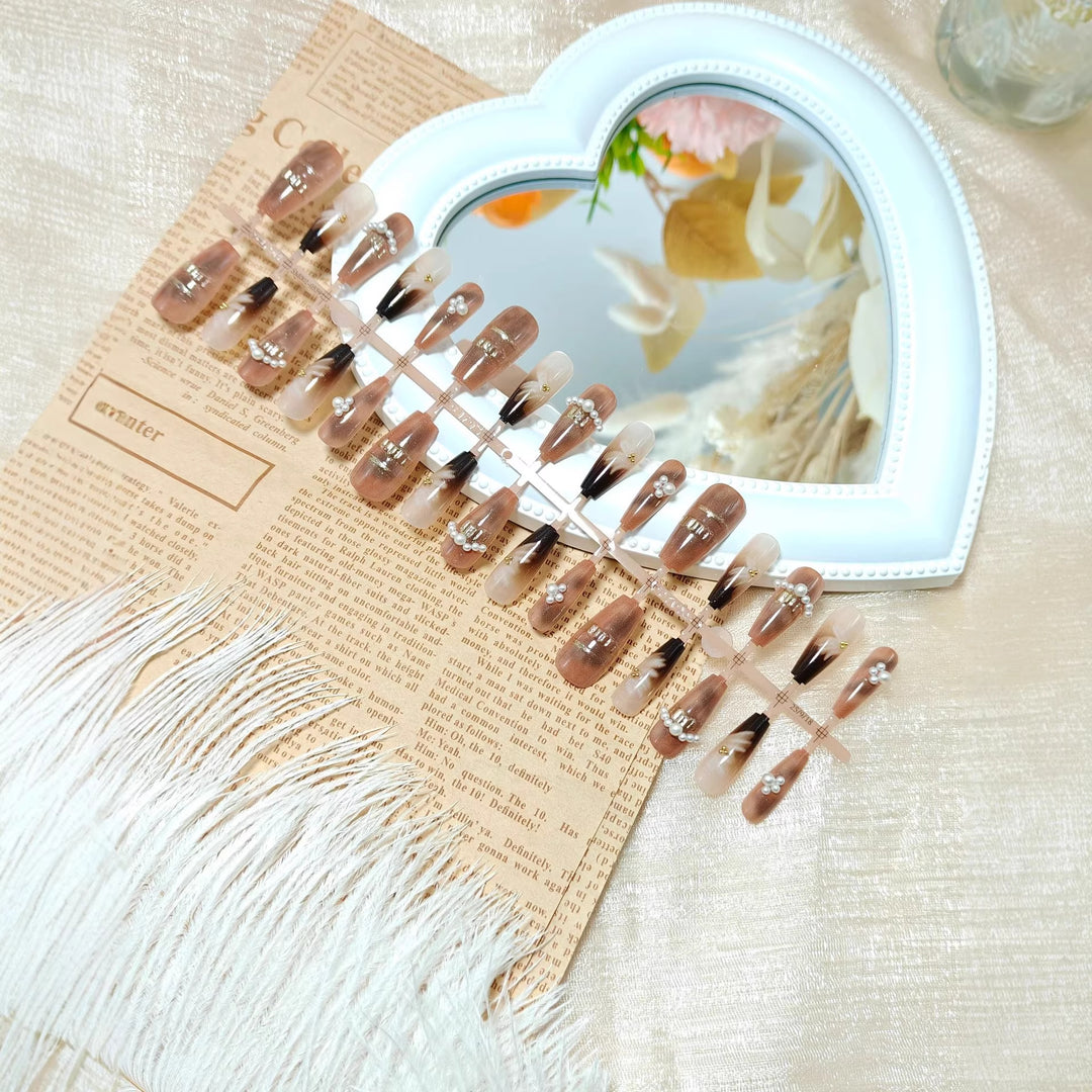 Nail Art Set with Elegant Gradient and Pearled Accents Kalsten