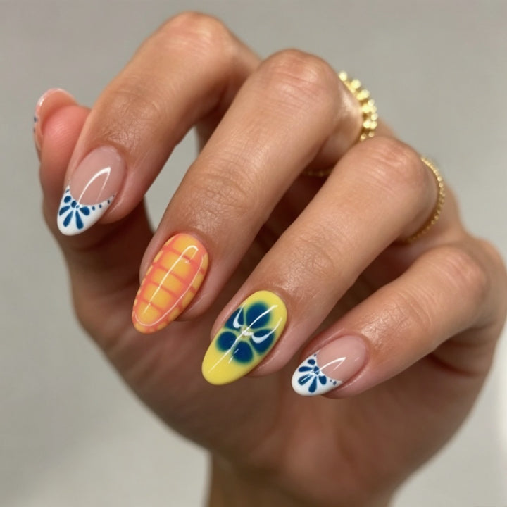 Artificial nails with colorful floral accents Kalsten