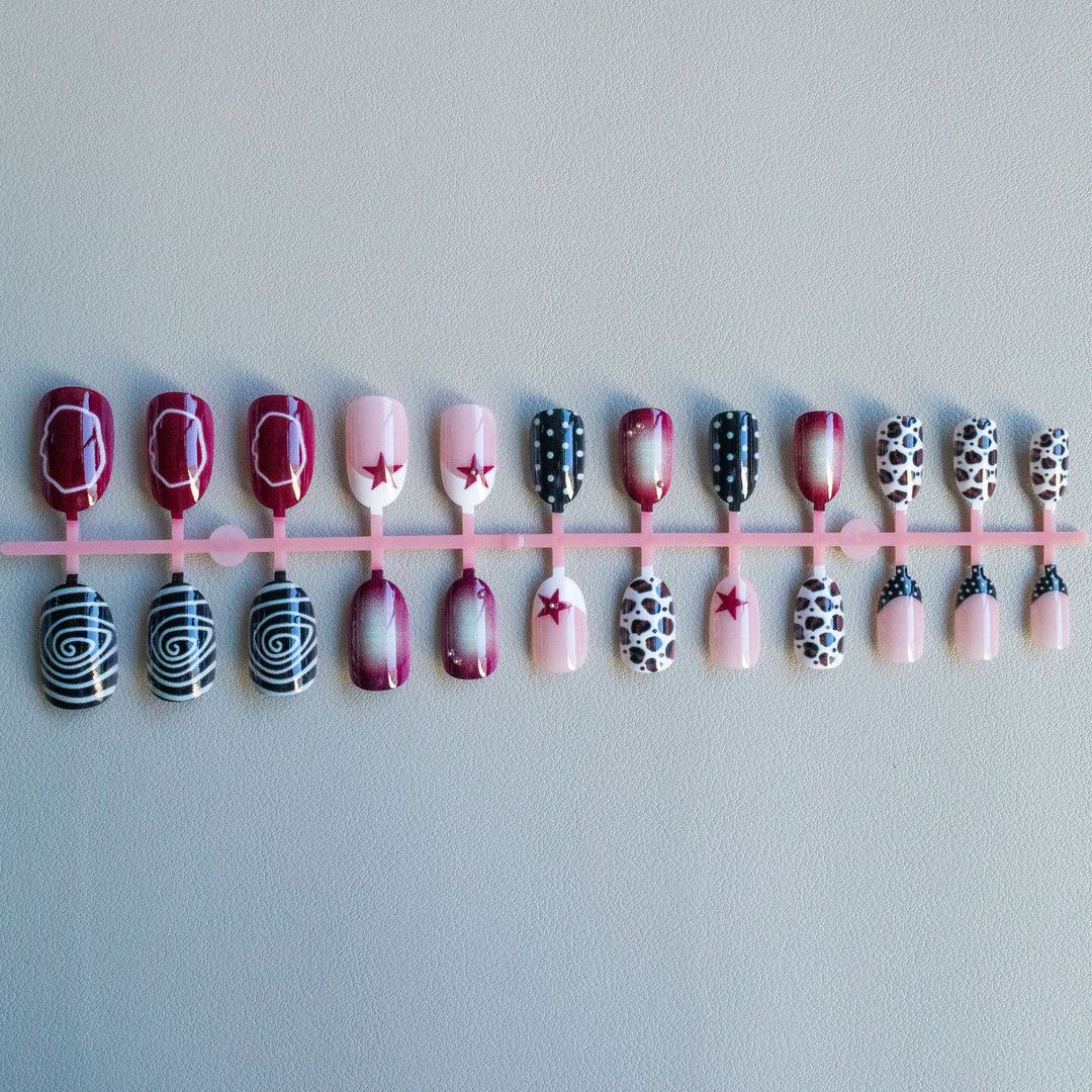 Creative Artistic Nail Art Set