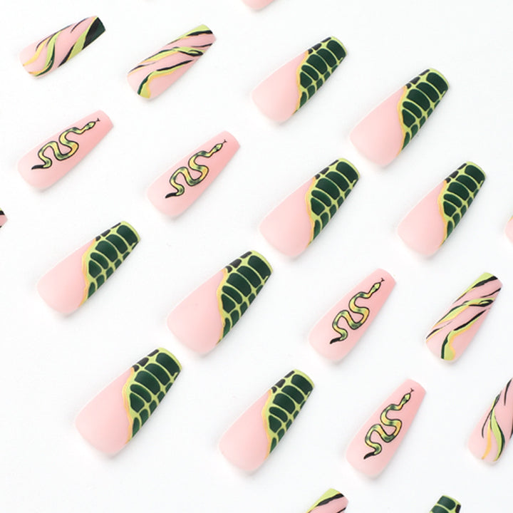 Artful Nail Extensions with Serpentine Design Kalsten