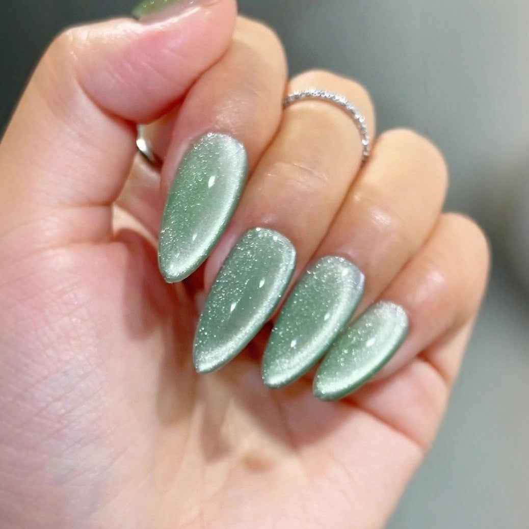 Acrylic nail set with sparkling glitter and elegant design Kalsten