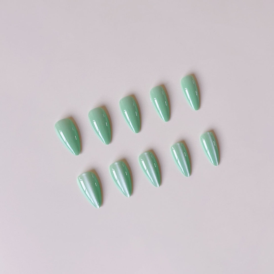 Acrylic nail set with sparkling glitter and elegant design Kalsten