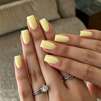 Elegant Glossy Nail Tips Kalsten