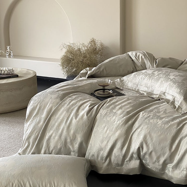 Luxurious bedding set made of jacquard satin with floral relief pattern