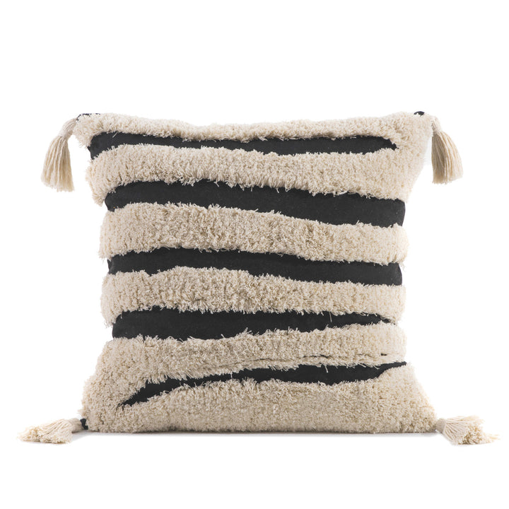 Square quilted cushion cover with cable pattern and cotton blend Kalsten
