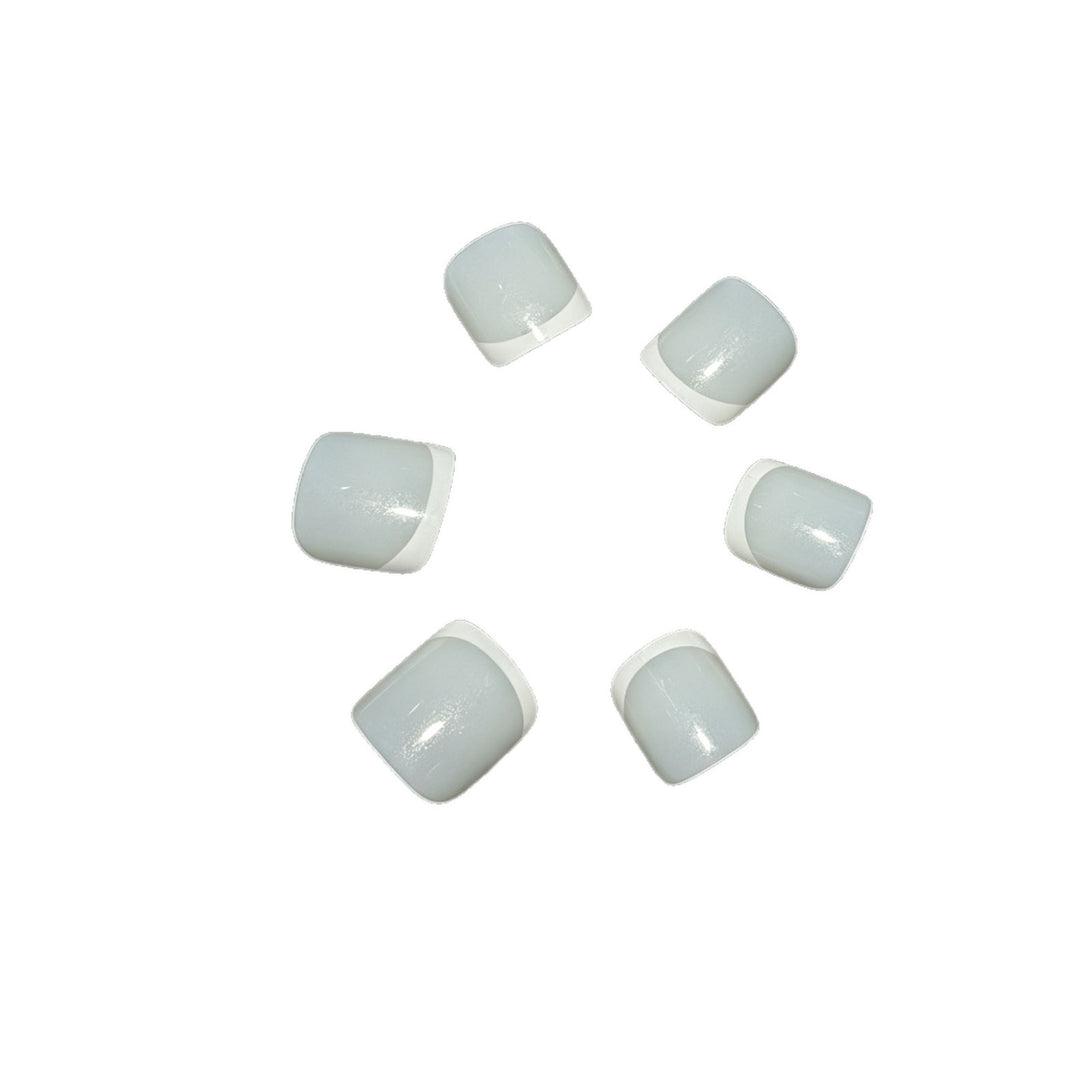 Stylish French Tip Press-On Nails Kalsten