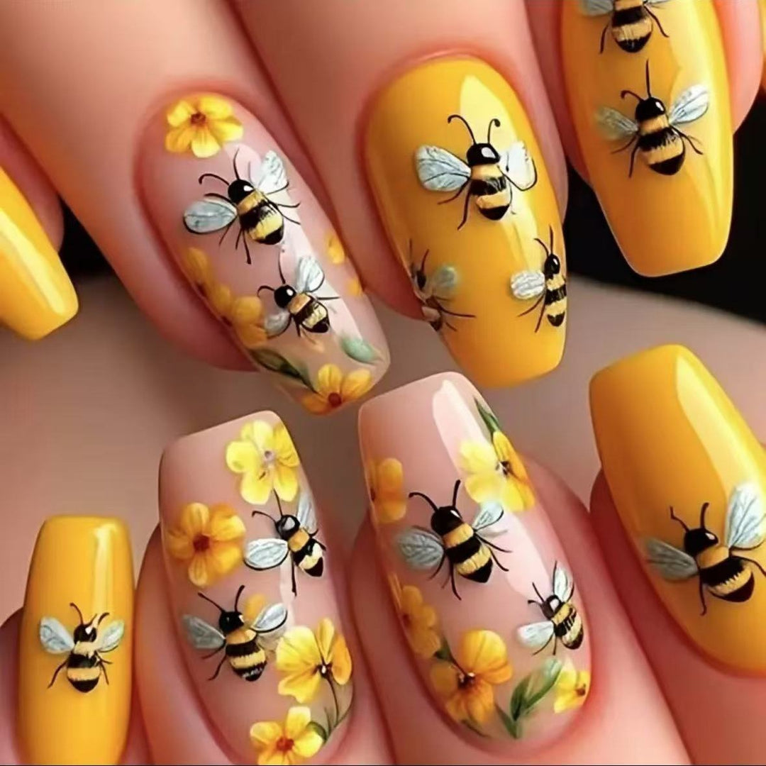 Nail art set with creative bee and flower designs Kalsten