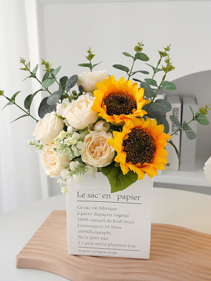 Elegant Floral Centerpiece Arrangement