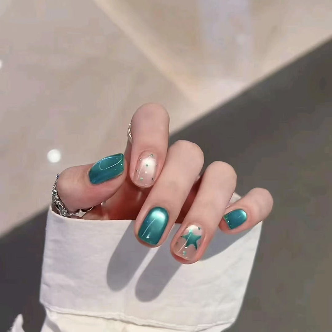 Festive Character-Inspired Nail Art Set Kalsten