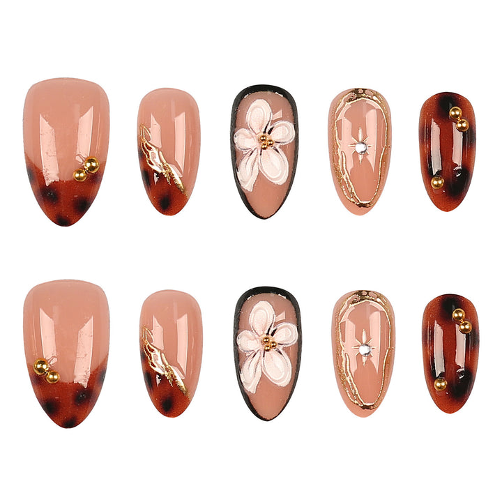 Elegant Floral Accent Press-On Nails