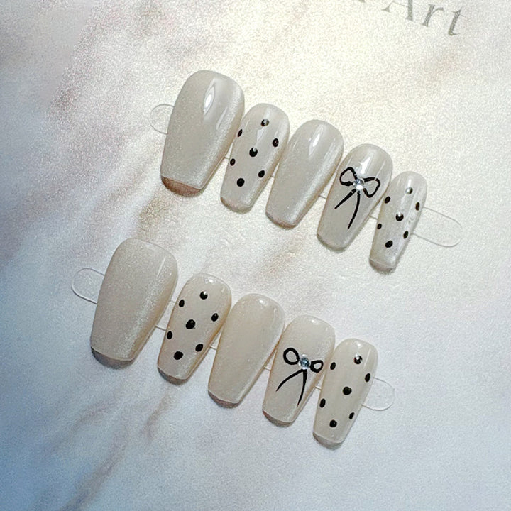 Stylish Press-On Nails Kalsten