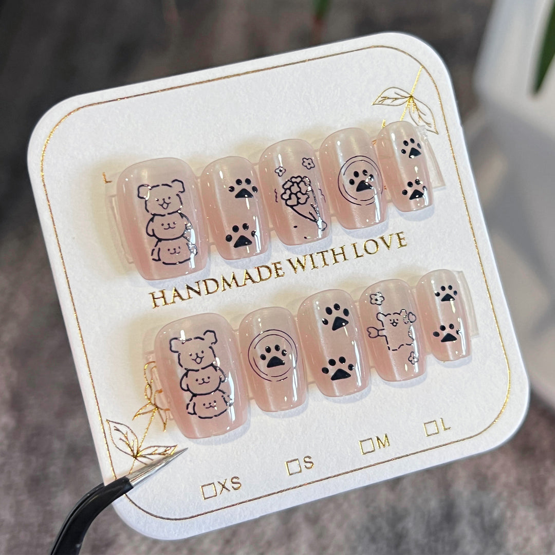 Artificial nail art with playful animal motifs Kalsten