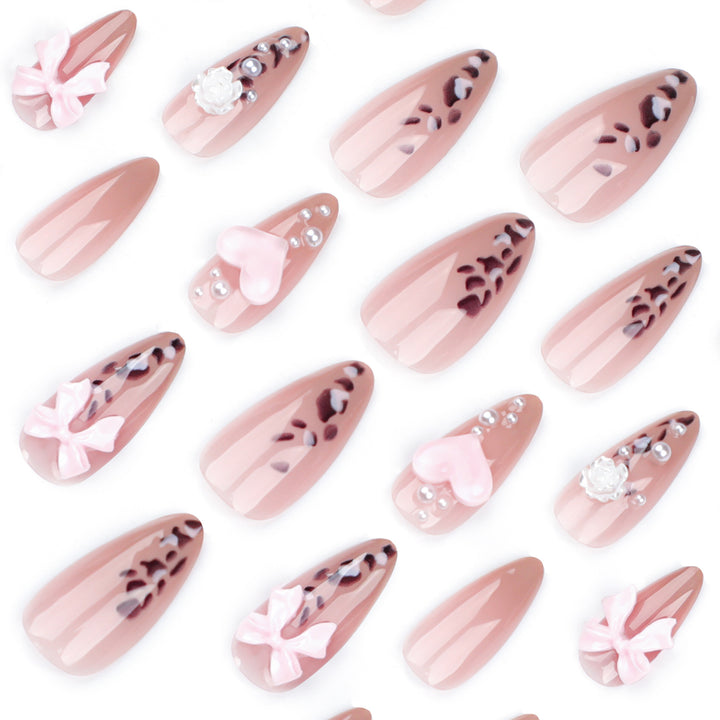 Artful nail extensions with decorative 3D designs Kalsten
