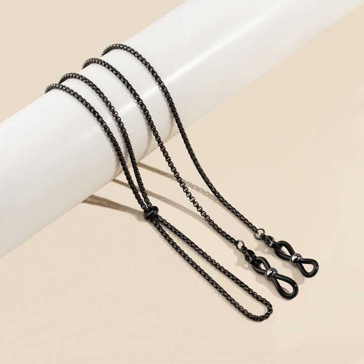 Sleek Chain Eyewear Holder Kalsten