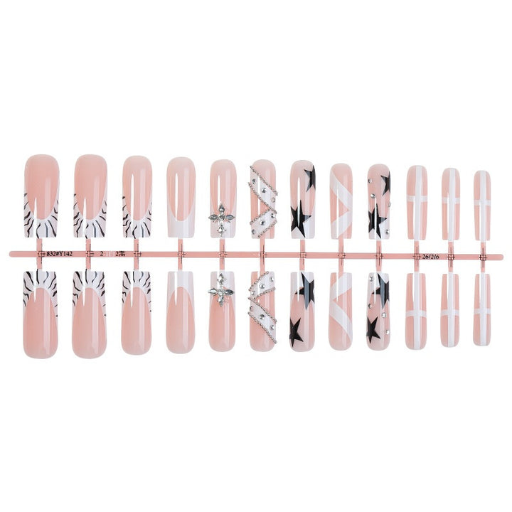 Nail art set with floral and modern designs Kalsten