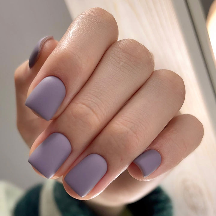 Matt lacquered nail art Kalsten