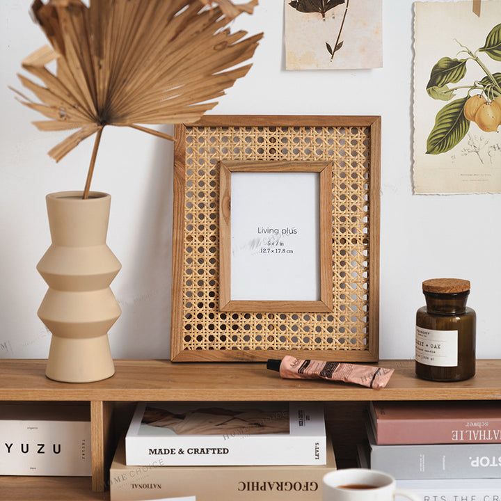 Artful picture frame with fine rattan pattern Kalsten