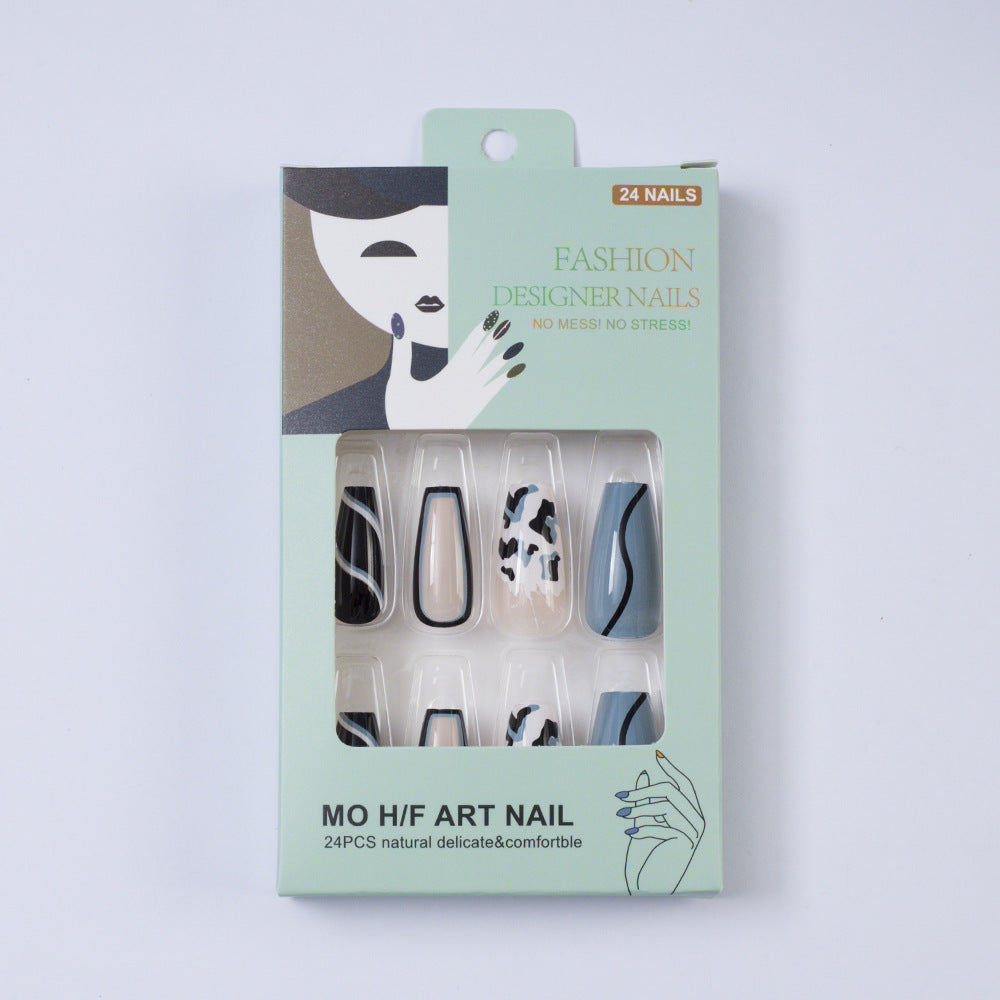 Artificial nails in modern animal pattern design Kalsten