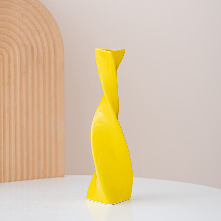 Modern Twisted Ceramic Flower Vase