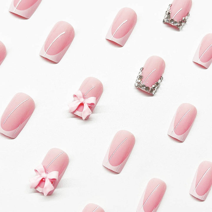 Artificial nail set with elegant details and 3D decorations Kalsten
