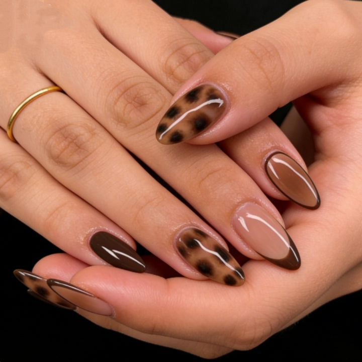Artificial nails in elegant two-tone design Kalsten