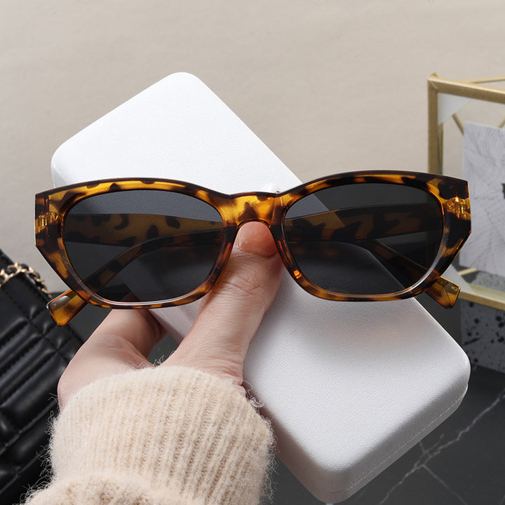 Ladies Cat-Eye Sunglasses with Stylish Frame and UV Protection Kalsten