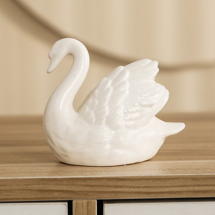 Elegant ceramic swan figure Kalsten