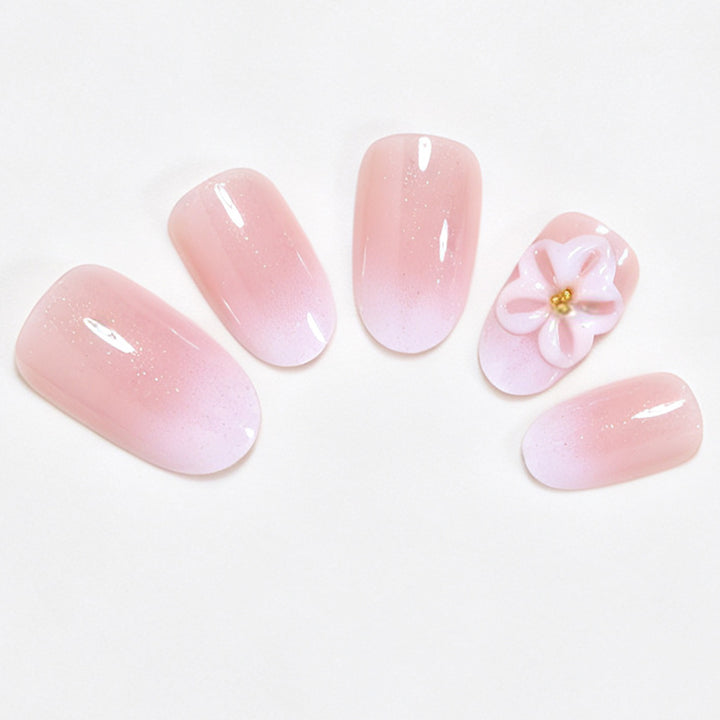 Elegant Floral Nail Art Kalsten