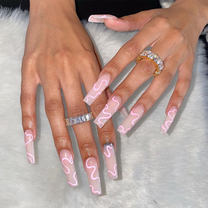 Nail art with heart and lip designs Kalsten
