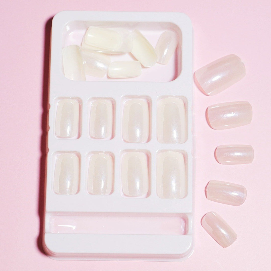Glossy Faux Nail Set Kalsten
