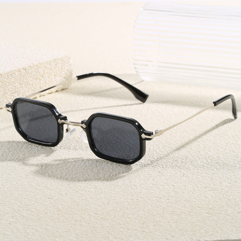 Fashionable Oversized Sunglasses in Modern Design Kalsten