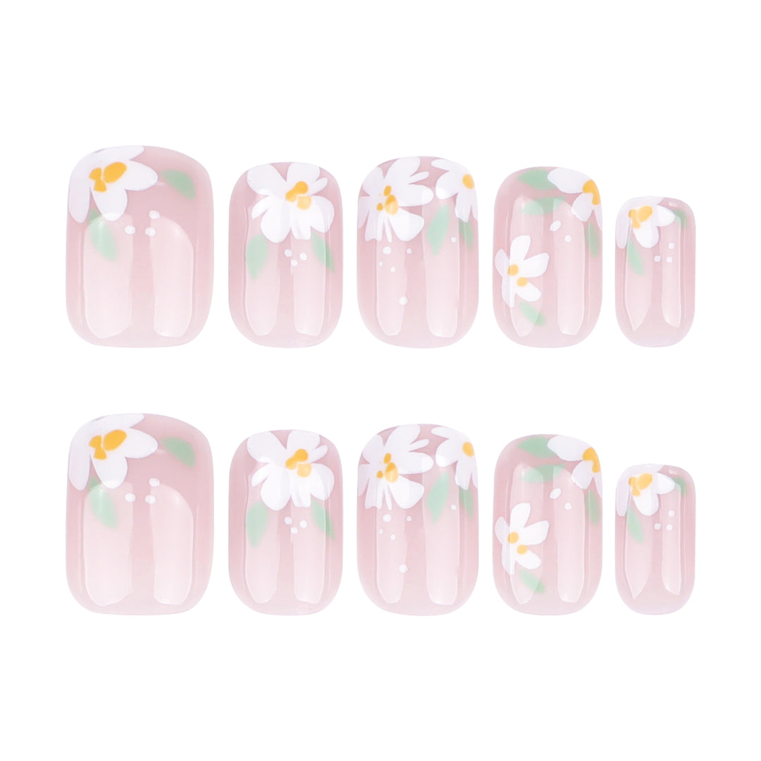 Artful Nail Art in Elegant Blossom Design Kalsten