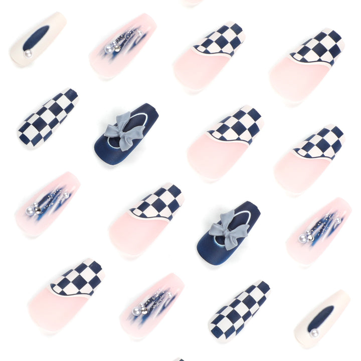 Artful nail decoration with bows and plaid pattern Kalsten