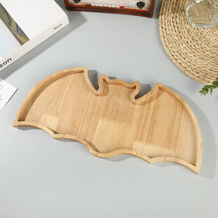 Christmas tree-shaped serving board made of solid wood with carved groove